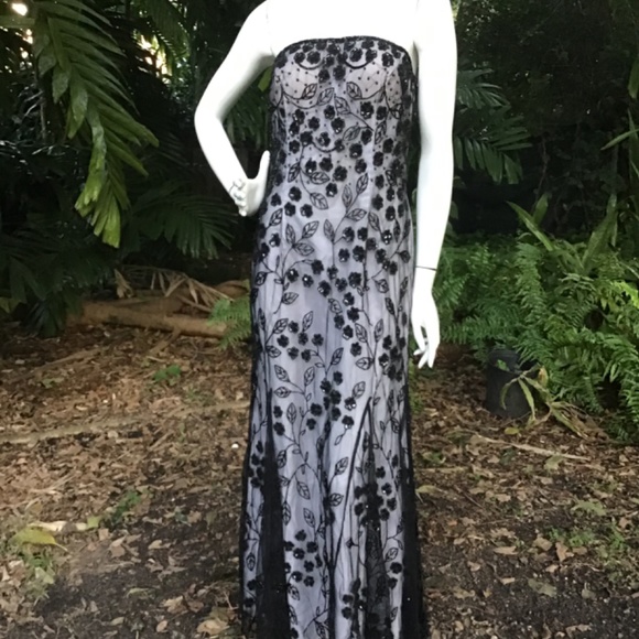 Vintage Cache beaded Dress with white lining - Picture 8 of 8